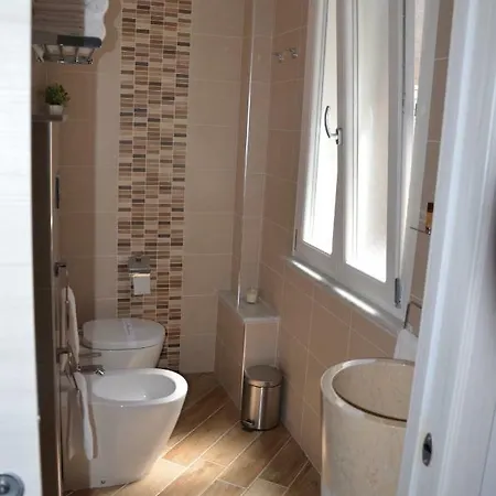 Bed & Breakfast A 4 Passi 4*