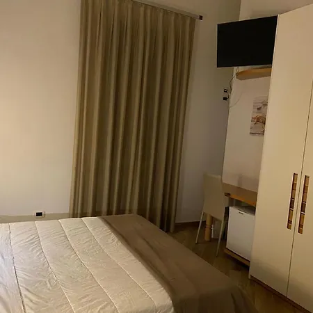 Alojamento de Acomodação e Pequeno-almoço A 4 Passi