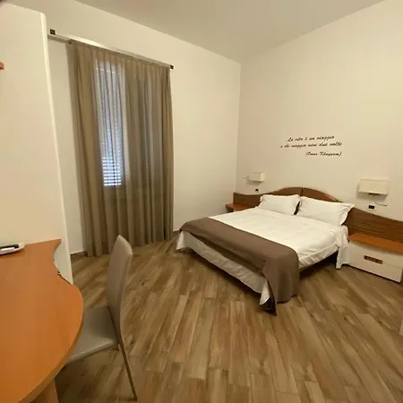 A 4 Passi 4* רג'יו די קאלאבריה